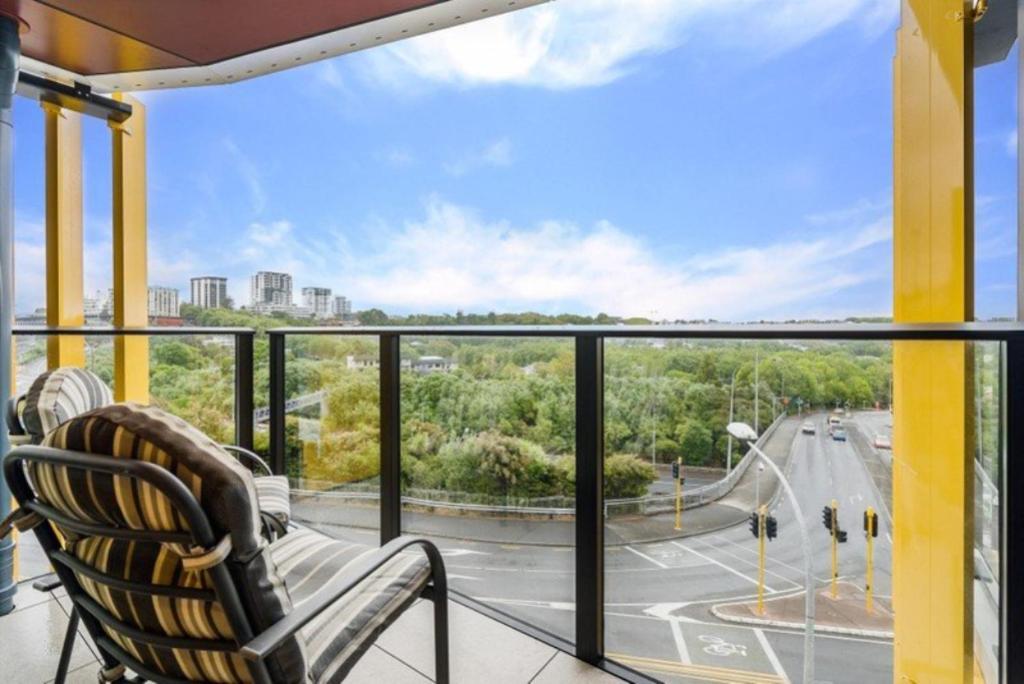 Free Wifi!! Spacious 1-Bedroom Apt, Auckland Cbd Eksteriør billede