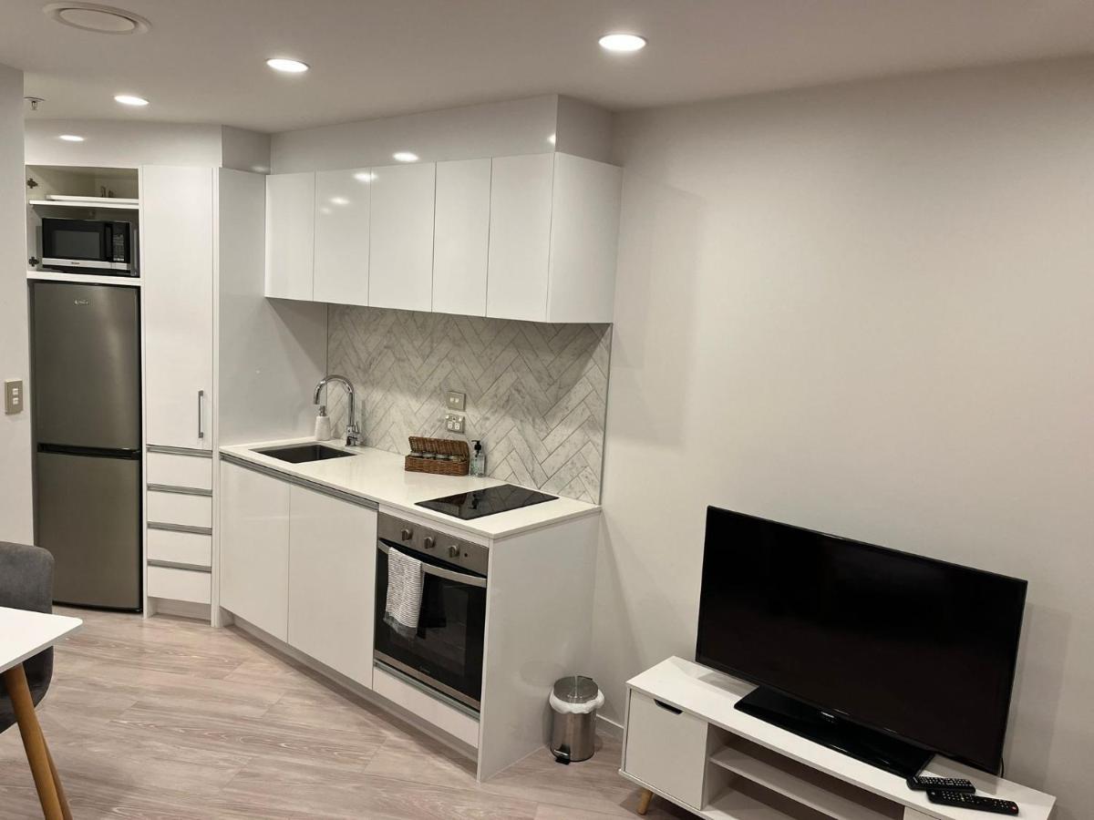 Free Wifi!! Spacious 1-Bedroom Apt, Auckland Cbd Eksteriør billede